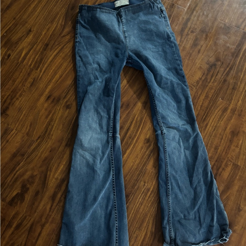 Free People Pull on Flare Jeans sz 28 Petite